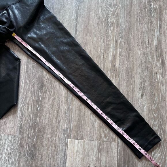 Aerie offline faux leather crackle leggings - Picture 3 of 6